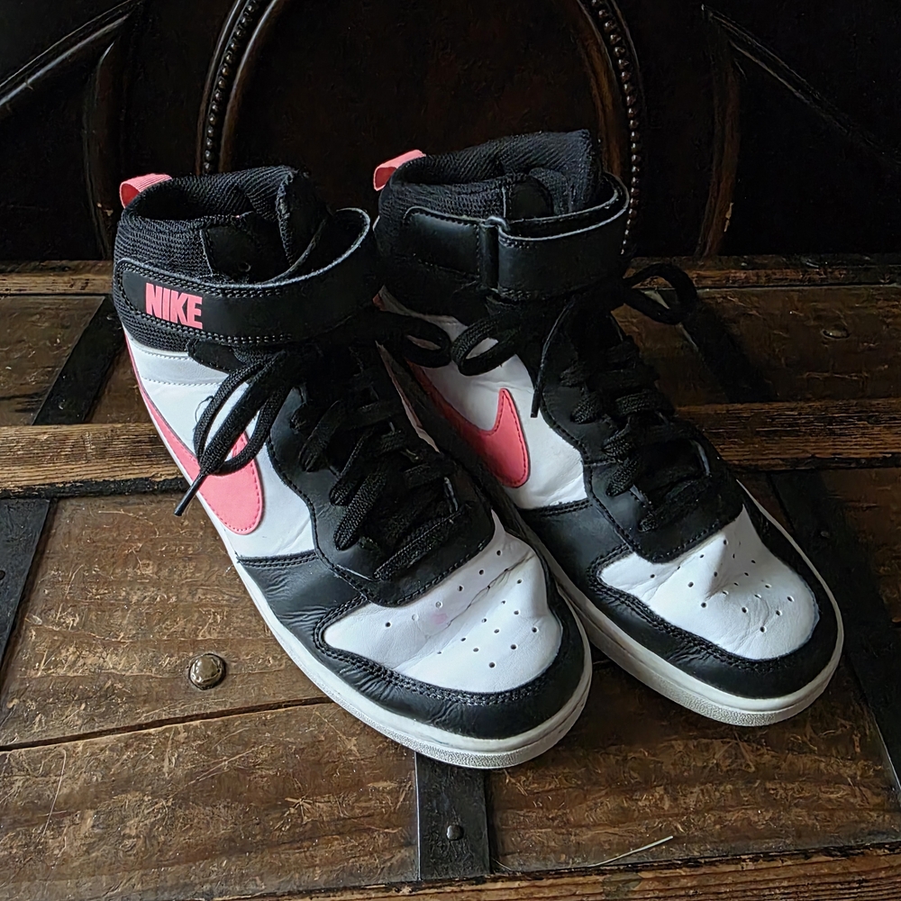 Nike Court Borough Mid 2 High-Top Sneakers